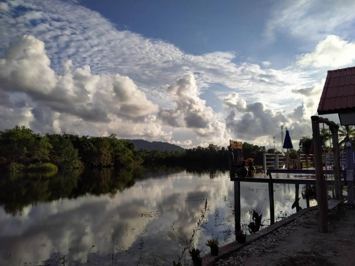 Khum Thong Resort Takuapa Екстер'єр фото