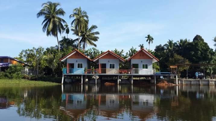 Khum Thong Resort Takuapa Екстер'єр фото